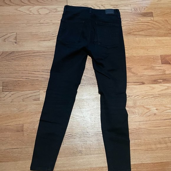 American Eagle High-Waisted Skinny Jean - Picture 2 of 4